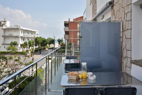 Apartamentos Castellmar Castelldefels Exterior photo